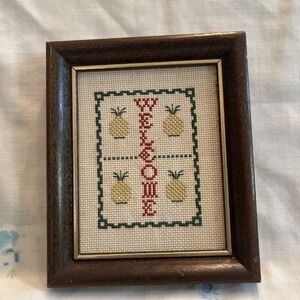 VTG 80's 5x6 Cross Stitch Pineapple Welcome In Wood Frame Wall Hanging Cottage